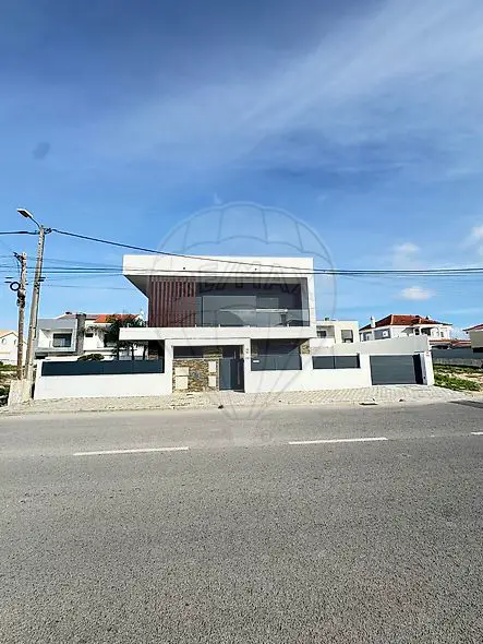 Moradia T4 à venda em Seixal